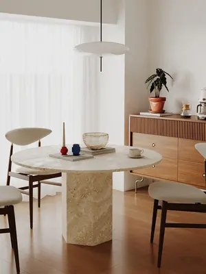 Contemporary Dining Room (Home)