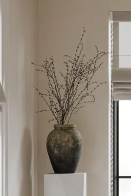 Minimalist Vase With Dried Branches 3d model