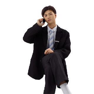 Man Kay Sitting 03