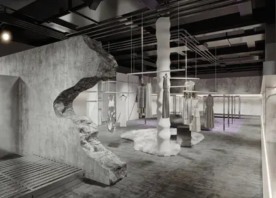 Industrial Clothing & Shoe Store