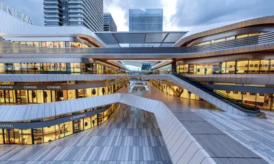 Modern Shopping Mall Spaces