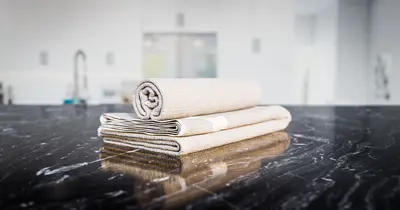 Modern Towels & Bathrobes